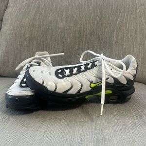 Nike Kids White and Black Sneakers